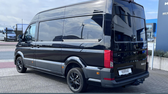 MAN TGE 2.140 L3H3 linker deur, 17 LMV, LED koplampen, Climatronic, Trekhaak, volledige betimmering