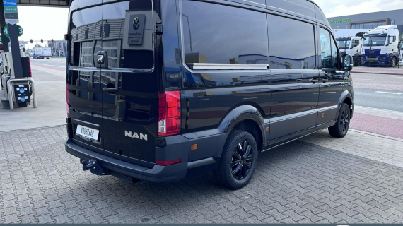 MAN TGE 2.140 L3H3 linker deur, 17 LMV, LED koplampen, Climatronic, Trekhaak, volledige betimmering