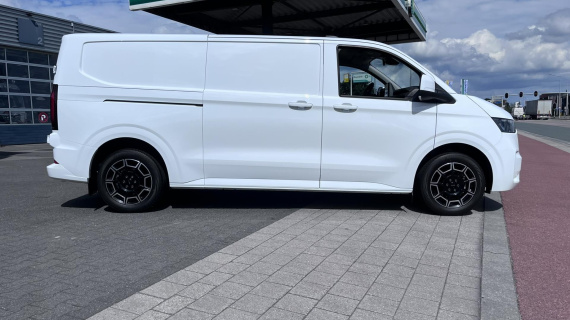 Volkswagen T7 170 pk Automaat , 18&quot; LMV LED PDC v+a 13&quot;Radiosysteem, alarm 2.0 TDI L2H1 30 PanAmericana