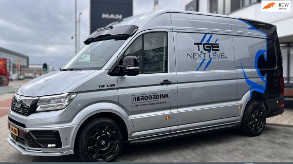 MAN TGE 3.180 L3H3 Demo !! Dikke uitvoering. Leren bekleding, 19&quot; LMV, Sidesteps, Flitsers, Dominator zonneklep Lazer Ledbak etc. 