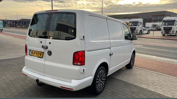 Volkswagen Transporter 150 DSG Bulli , dikke uitvoering, Bearlock, laadruimte sloten. Extra veilig