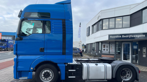 MAN TGX 18.446 4x2 BLS XXL trekker, 2 bedden, koelkast, 1160L diesel, 3D spoiler, , wb 3600