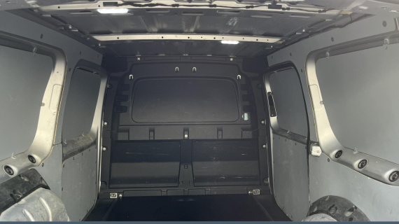 Volkswagen Caddy Cargo Maxi 2.0 TDI Comfort L2 zilvermetallic, trekhaak