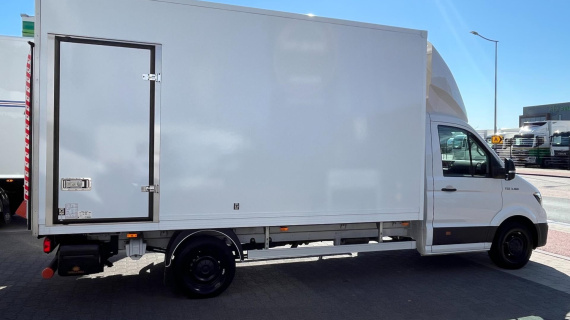 MAN TGE 3.160 laadbak / laadklep, dakspoiler, zijdeur