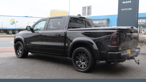 Dodge Ram 1500 5.7 V8 4x4 Hemi Crew Cab Limited Bad Ass edition - 3500 kg trekgewicht, luchtvering