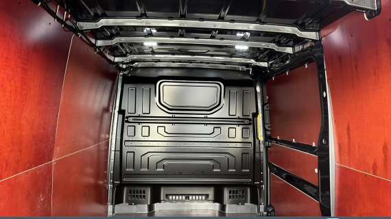 MAN TGE 3.140 L3H2, LED , 18"LMV , betimmmering, zwarte sidebars, trekhaak met opstappen, BPM vrij