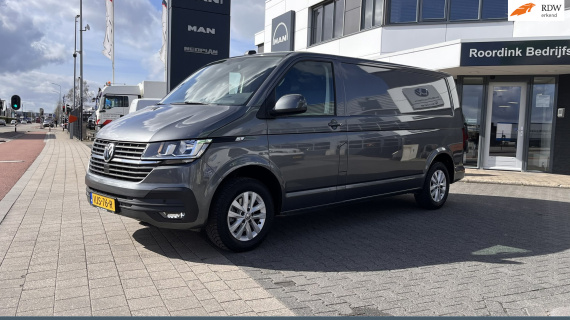 Volkswagen Transporter 2.0 TDI L2H1 28 Highline 150 pk DSG, Navi, bumpers in kleur, trekhaak, LMV etc.