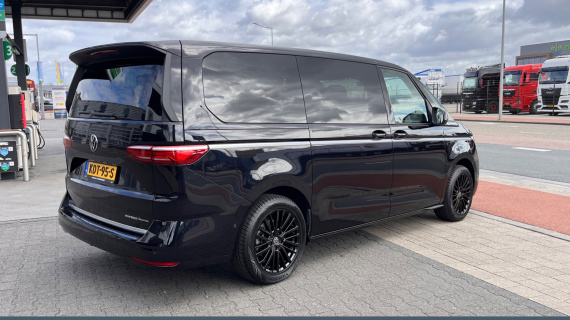 Volkswagen MULTIVAN 1.5 eHybrid L2 Bulli Edition 4Motion BTW auto Black Power