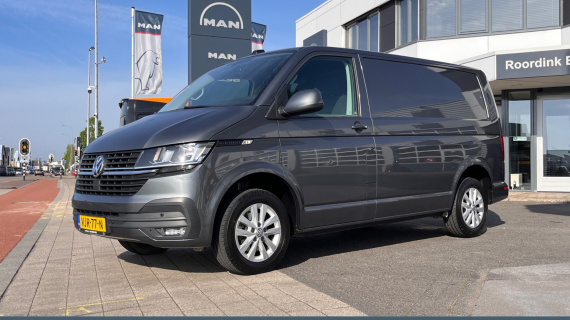 Volkswagen Transporter T6.1 Highline 150 pk DSG - LMV - bumpers in kleur- Alarm