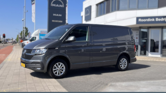 Volkswagen Transporter Transporter T6.1 150 pk DSG LMV Bumpers in kleur
