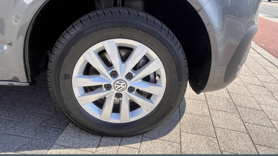 Volkswagen Transporter Transporter T6.1 150 pk DSG LMV Bumpers in kleur