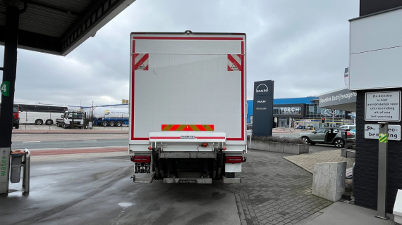 MAN TGM 18.326 4x2 BL  