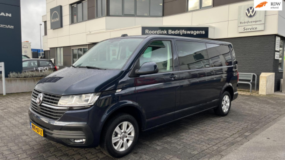 Volkswagen Transporter T6 - 150 pk L2H1 DC LMV, bumpers in kleur, trekhaak, PDC