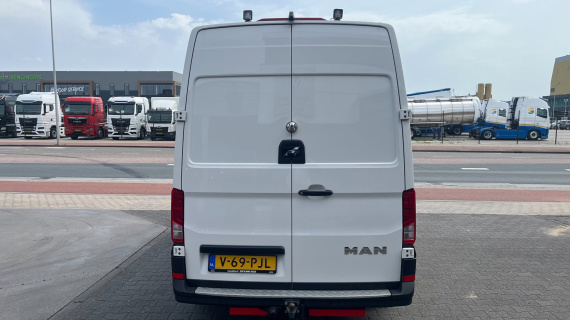 MAN TGE 35 L3H3  180 pk . 