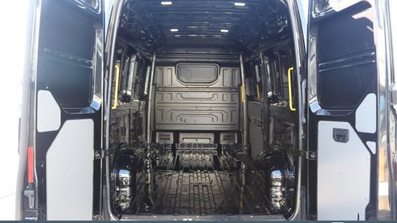 MAN TGE 180PK Automaat, Standkachel met afstandsbediening, Parkeersensoren rondom , ACC