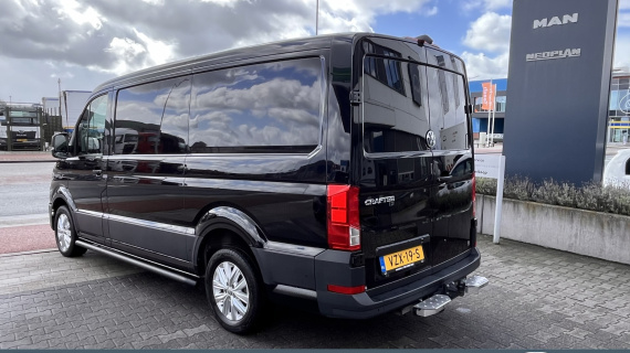 Volkswagen Crafter 140 pk laag dak L3H2 17" LMV, sidesteps, trekhaak, navi, etc.