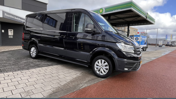 Volkswagen Crafter 140 pk laag dak L3H2 17" LMV, sidesteps, trekhaak, navi, etc.