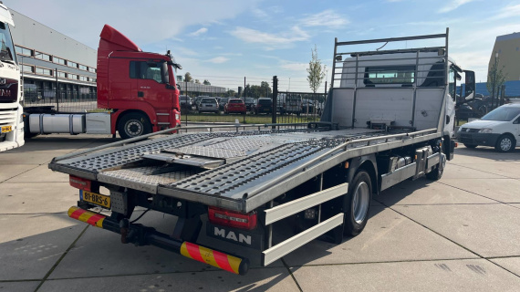 MAN TGL Oprijauto 220 pk TipMatic, luchtvering achter, 8.800 kg GVW, 4.500 mm wb, Navi. comfortstoel, 3.500 kg Rockinger-AHW