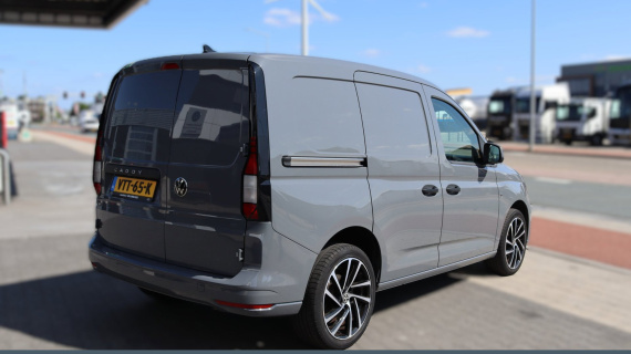 Volkswagen Caddy Cargo 2.0 TDI 122 pk Style, bumpers in kleur, PDC, cruise etc.