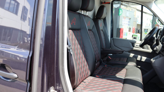 MAN TGE 3.140 L3H3, lederen bekleding, 18" LMV, Volledig in kleur, Sidebars zwart, Roordink Edition