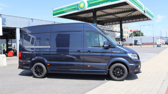 MAN TGE 3.140 L3H3, lederen bekleding, 18" LMV, Volledig in kleur, Sidebars zwart, Roordink Edition