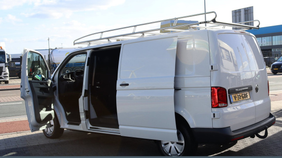 Volkswagen TRANSPORTER L2 150 pk Linker schuifdeur - GVW 3000, imperiaal, trekhaak, betimmering, 3 zits