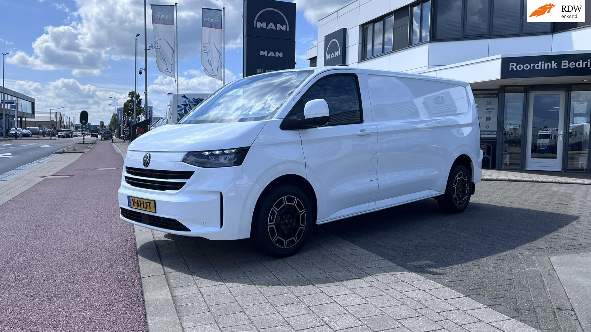 Volkswagen T7 170 pk Automaat , 18&quot; LMV LED PDC v+a 13&quot;Radiosysteem, alarm 2.0 TDI L2H1 30 PanAmericana