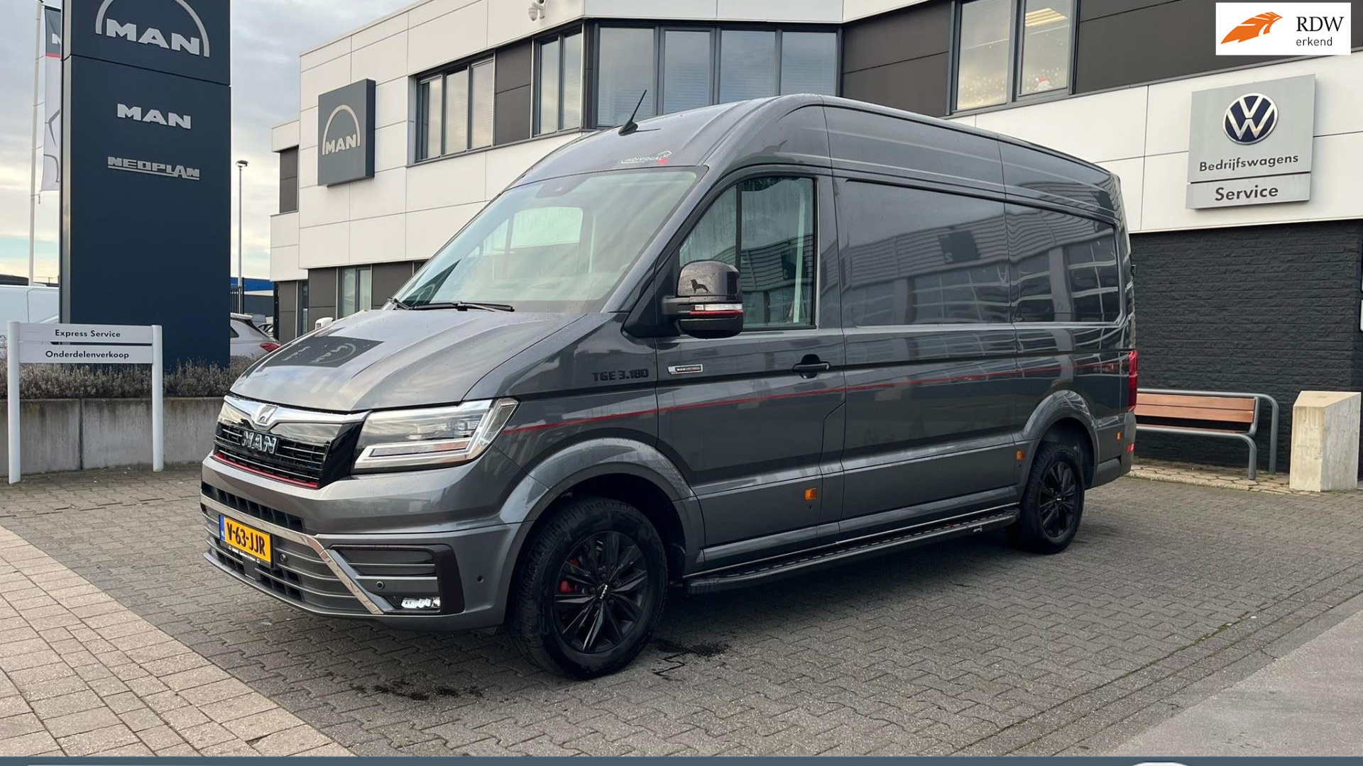 MAN TGE 3.180 L3H3 Unieke Individual Lions S edition - BPM vrij