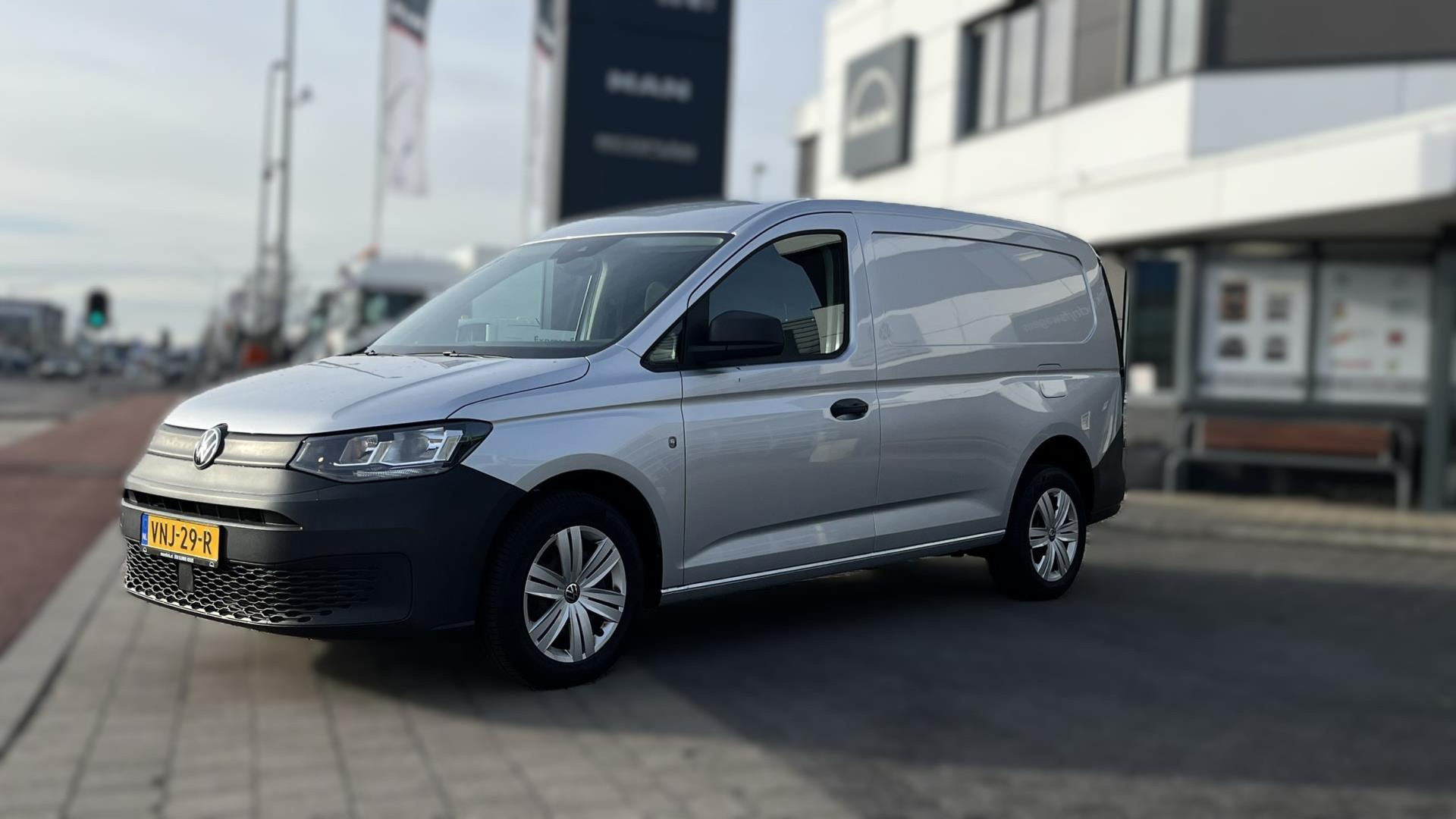 Volkswagen Caddy Cargo Maxi 2.0 TDI Comfort L2 zilvermetallic, trekhaak