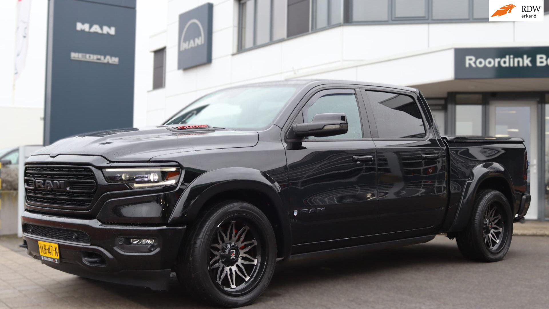 Dodge Ram 1500 5.7 V8 4x4 Hemi Crew Cab Limited Bad Ass edition - 3500 kg trekgewicht, luchtvering