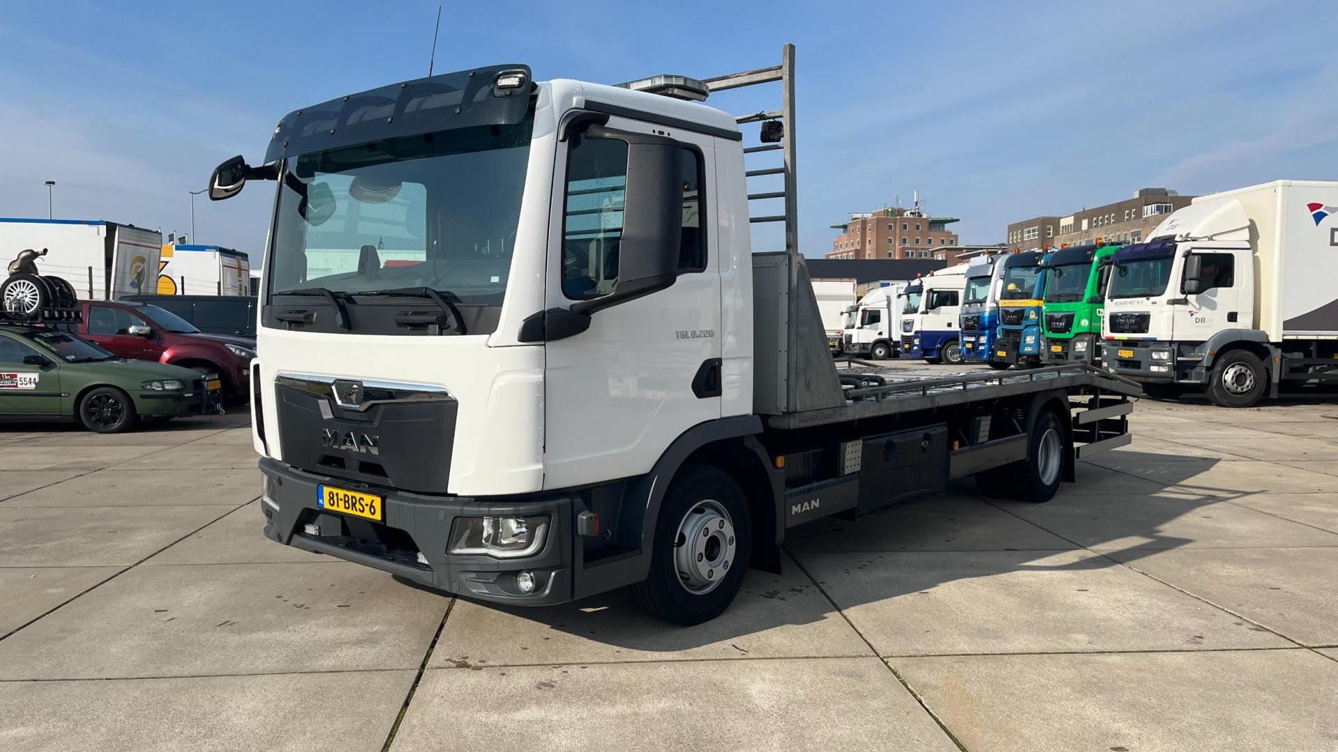 MAN TGL Oprijauto 220 pk TipMatic, luchtvering achter, 8.800 kg GVW, 4.500 mm wb, Navi. comfortstoel, 3.500 kg Rockinger-AHW