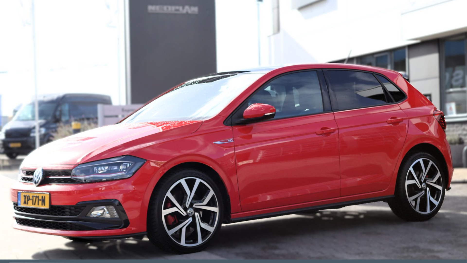 Volkswagen Polo 2.0 TSI GTI - 200 pk | LED koplampen | Navi | Pano | Trekhaak |Rode remklauwen | 18" LMV|ACC|Climatronic|Alcantara