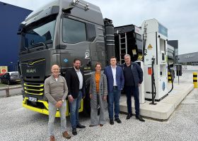 De Heus Voeders zet eerste stap naar emissievrij transport met waterstoftruck