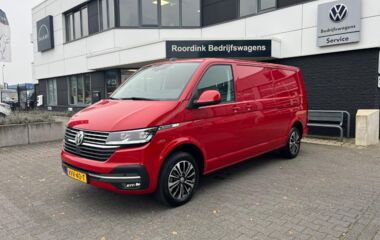 VW Transporter 6.1 bulli 75 " Edition (Jong gebruikt)