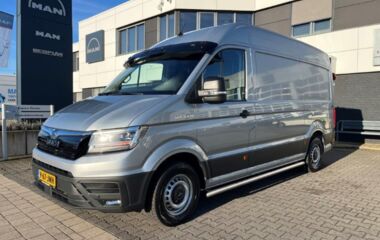 MAN TGE 3.140 L3H3 met laadlift