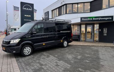 MAN TGE 3.180 met Dubbelcabine en imperiaal