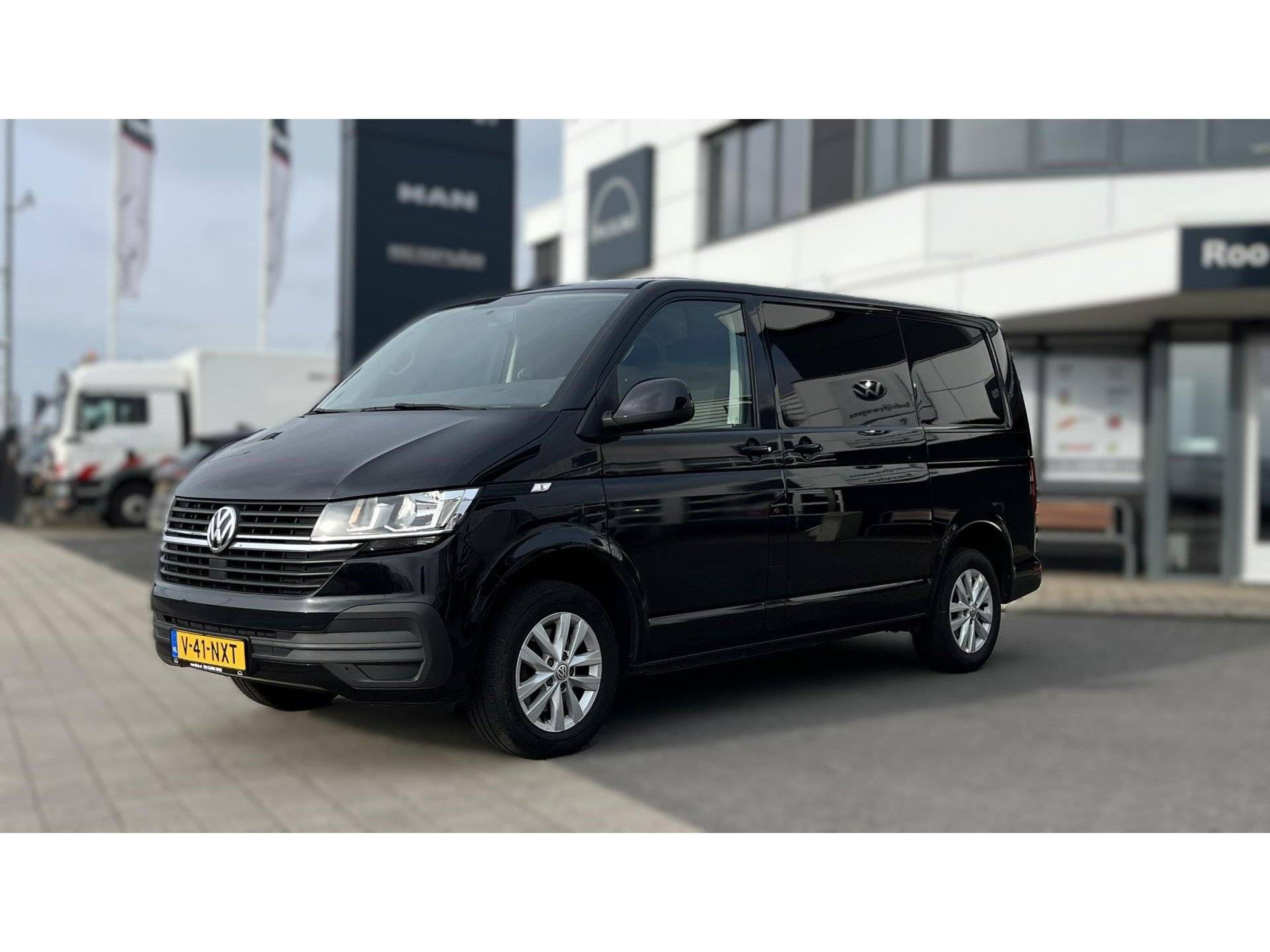 Volkswagen TRANSPORTER 150 pk DSG L1, Schuifdeur links en rechts en achterklep, trekhaak, bumpers en spiegels in kleur, LMV