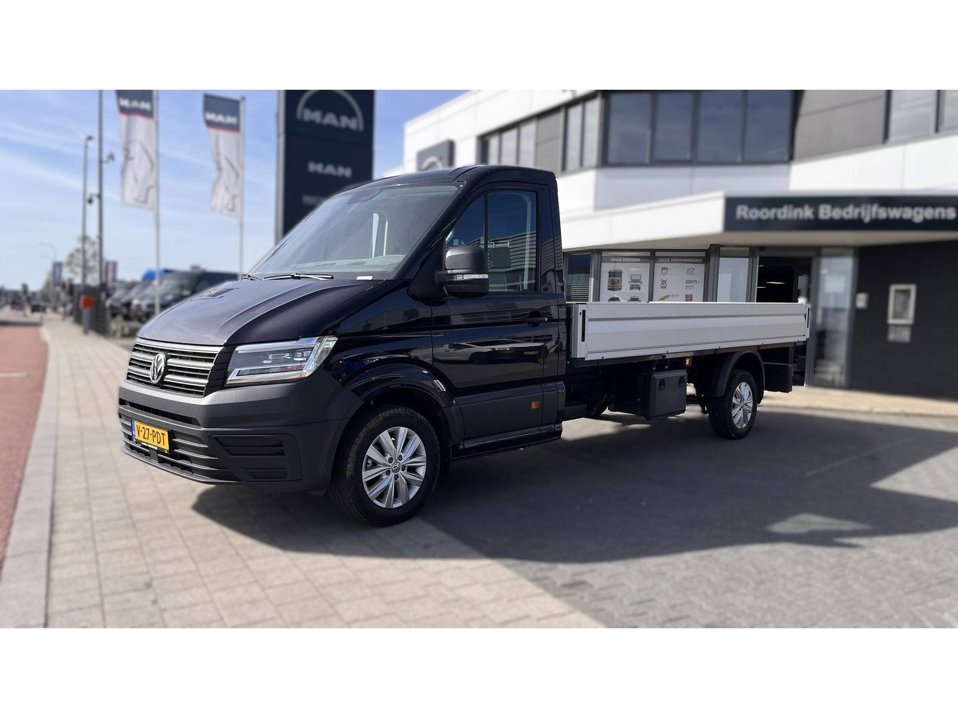 Volkswagen CRAFTER 35 2.0 TDI L4 - 180 pk Automaat 8 versnellingen Pickup , 2 geveerde stoelen