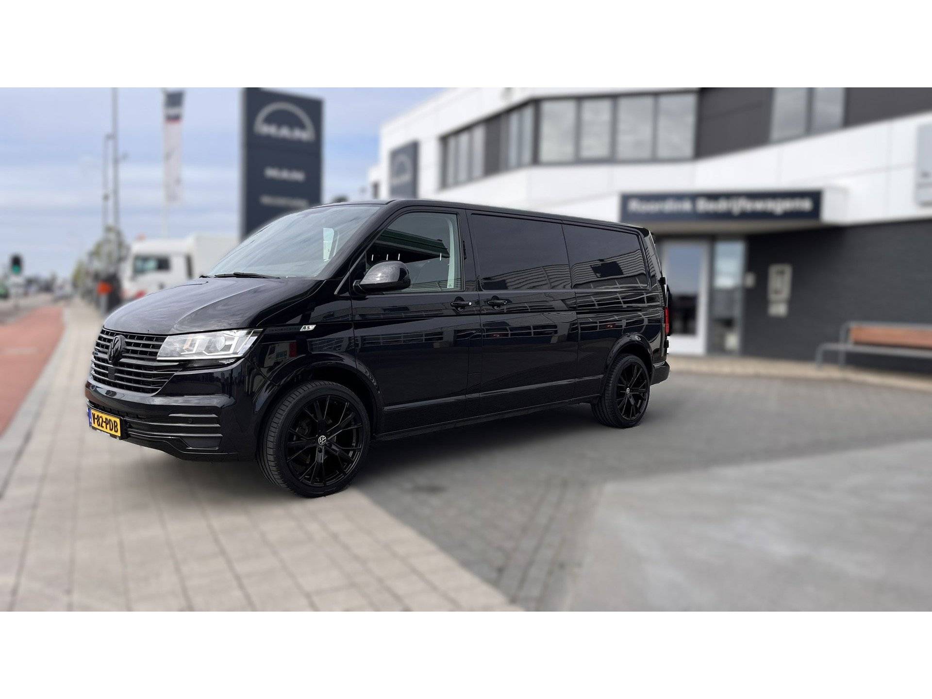 Volkswagen TRANSPORTER 2.0 TDI L2H1 28 