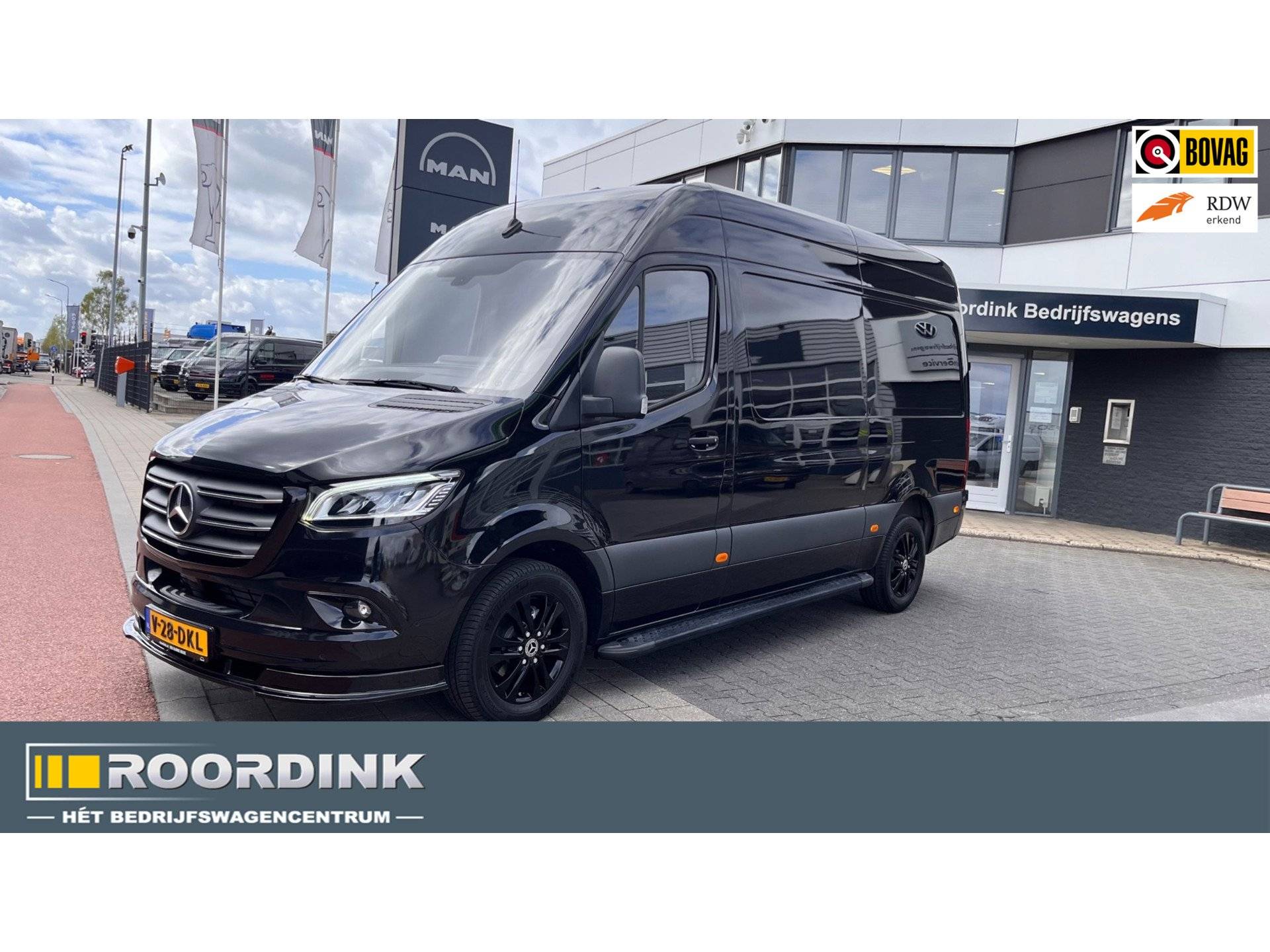 Mercedes-Benz Sprinter 319 1.9 CDI L2H1 RWD