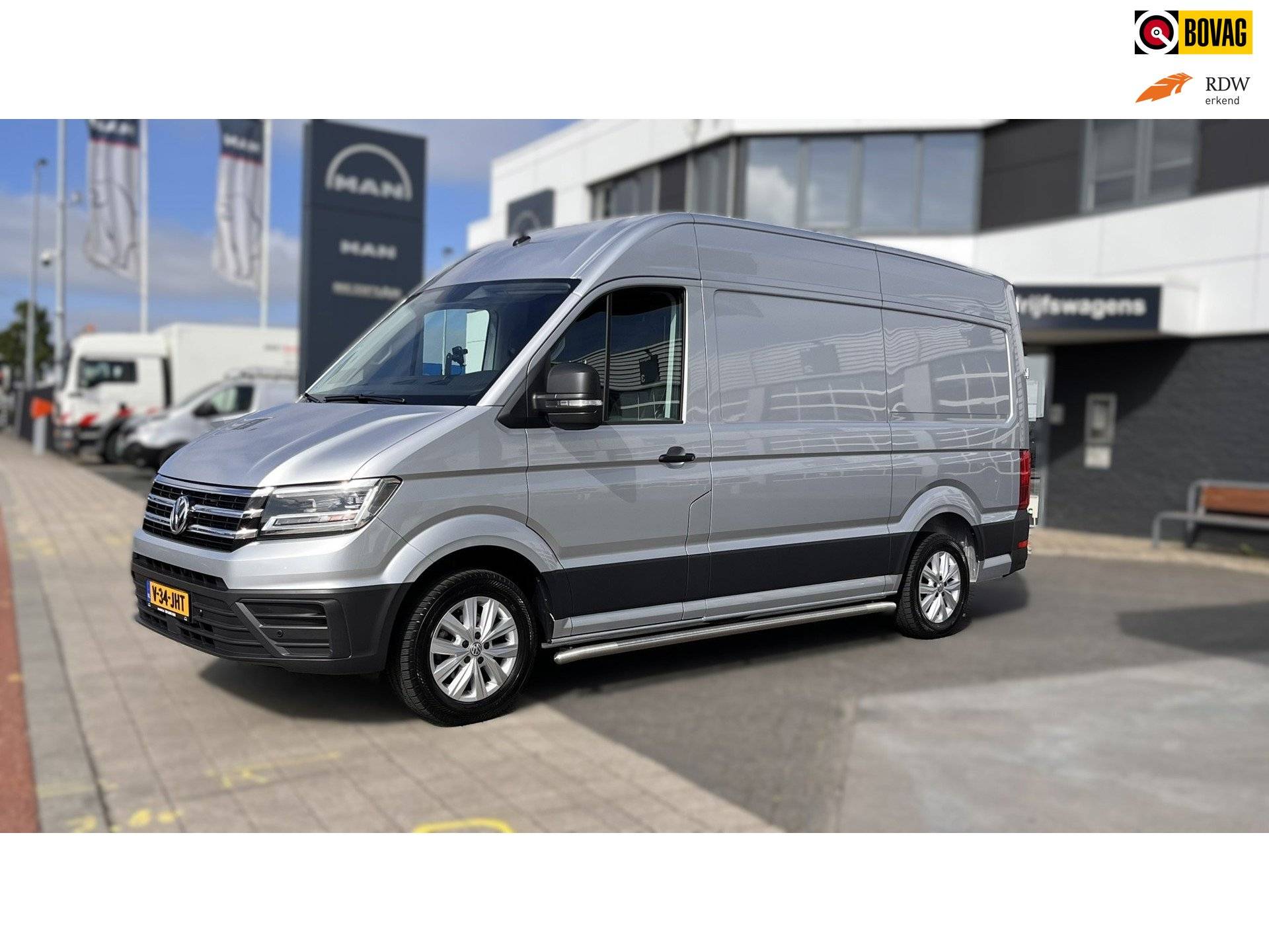 Volkswagen CRAFTER 35 2.0 TDI L3H3 Trendline  140 pk met laadklep 400 kg, 17" LMV, laadruimtecoating deels, Nette bus